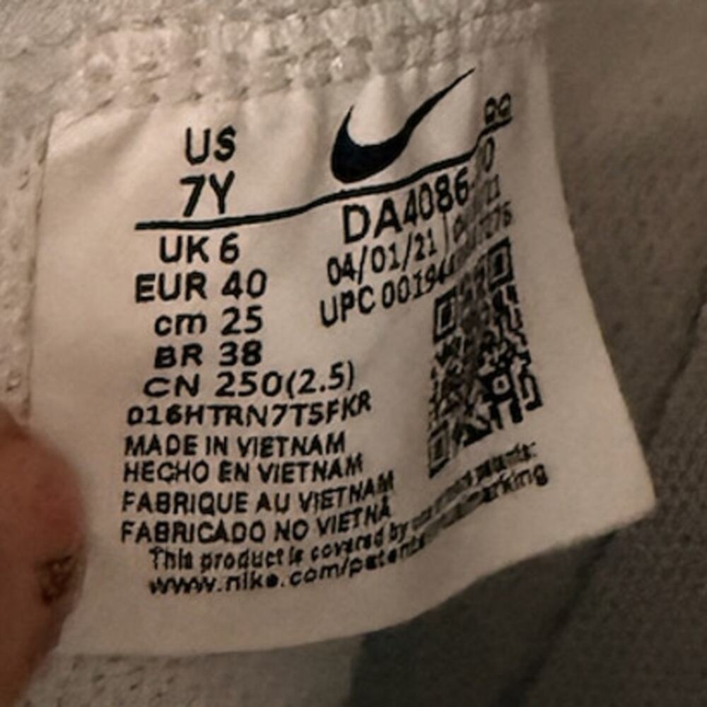 NIKE Men's Blazer Mid '77 Vintage high Top sneakers in white and black leather 7 - Picture 7 of 7